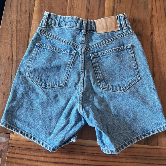 zara mom shorts sold out color way - Picture 3 of 3